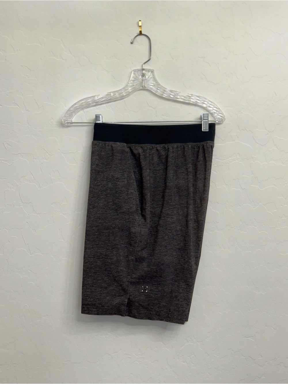 lululemon athletica Men's Heathered Charcoal Shorts with Black Waistband